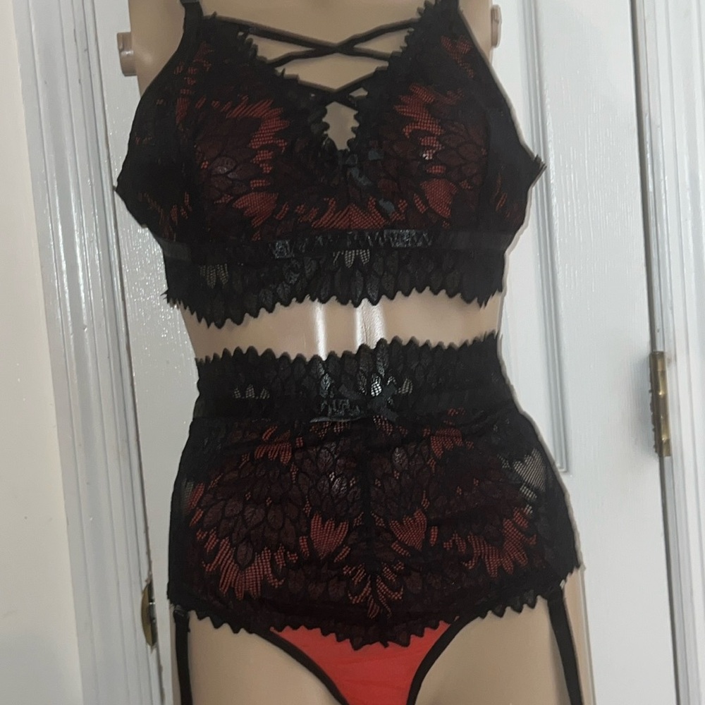 Avidlove plus size lingerie 2ps 18 wide